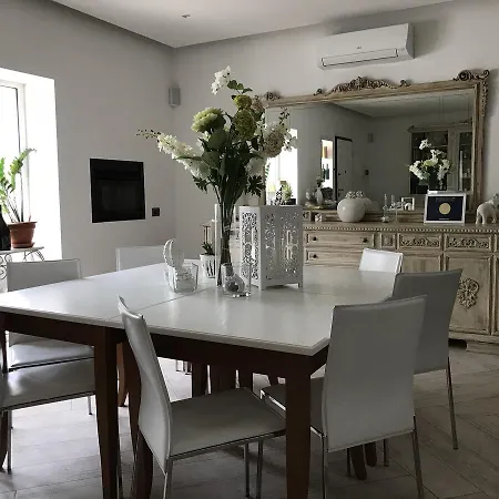 Sun Wine Oda ve Kahvaltı