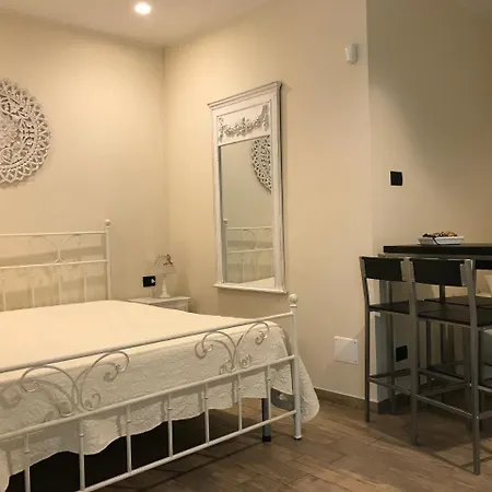 Sun Wine Oda ve Kahvaltı Taranto